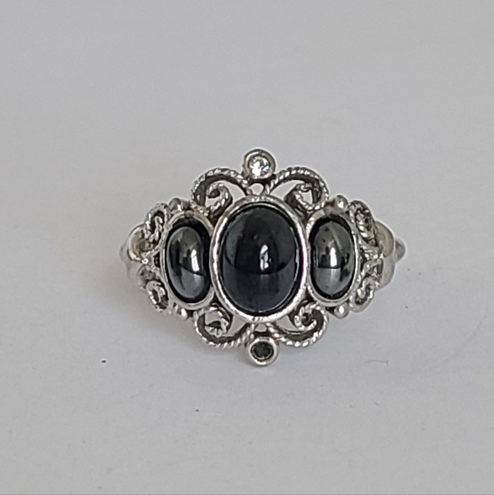 Vintage 70's Victorian Revival Silver Filigree Hematite Rhinestone Cocktail Ring